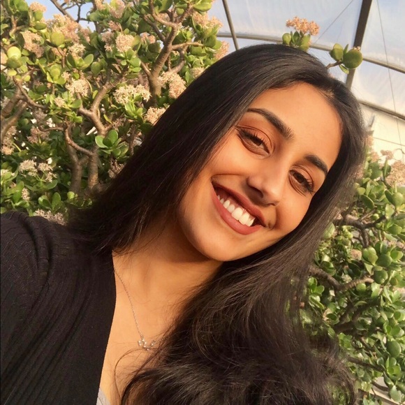 Meet your Posher, Anmol - Picture 1 of 1